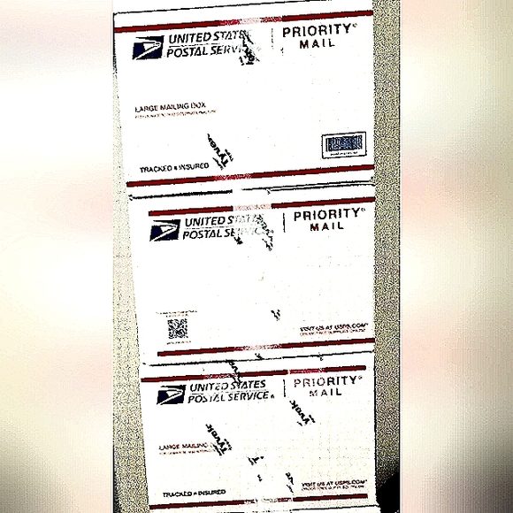 Resellers Mystery Clothes Box - Picture 2 of 3